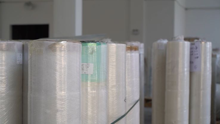 طبقة مغلفة مسبقًا بـ 25 سلكًا