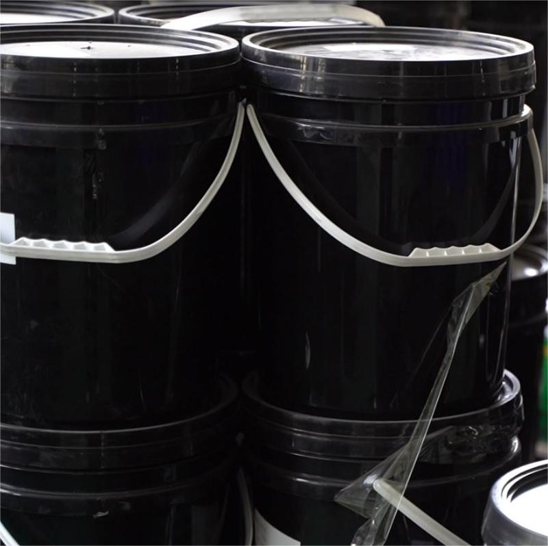 سرعة المعالجة السريعة: تحت ضوء الأشعة فوق البنفسجية، يمكن إكمال المعالجة في بضع ثوانٍ إلى عدة عشرات من الثواني، مما يساعد على خطوط الإنتاج الآلية ويحسن بشكل كبير إنتاجية العمل.