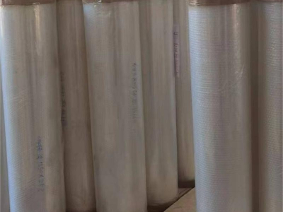 فيلم زيت السيليكون PET هو فيلم وظيفي يتم تصنيعه عن طريق طلاء طبقة من زيت السيليكون على سطح ركيزة فيلم PET (بولي إيثيلين تيريفثالات).