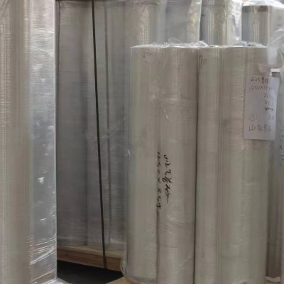 التصاق قوي: فيلم مطلي مسبقًا يتمتع بخصائص لاصقة قوية.