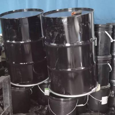 مادة لاصقة تخفيف الغمر هي مادة لاصقة منخفضة اللزوجة يتم تطبيقها من خلال عملية الغمر وتستخدم بشكل شائع في السيناريوهات التي تتطلب ترطيبًا سريعًا وحتى طلاءًا، مثل معالجة الأخشاب وتصفيح الورق ومعالجة الجلود وغيرها من المجالات.