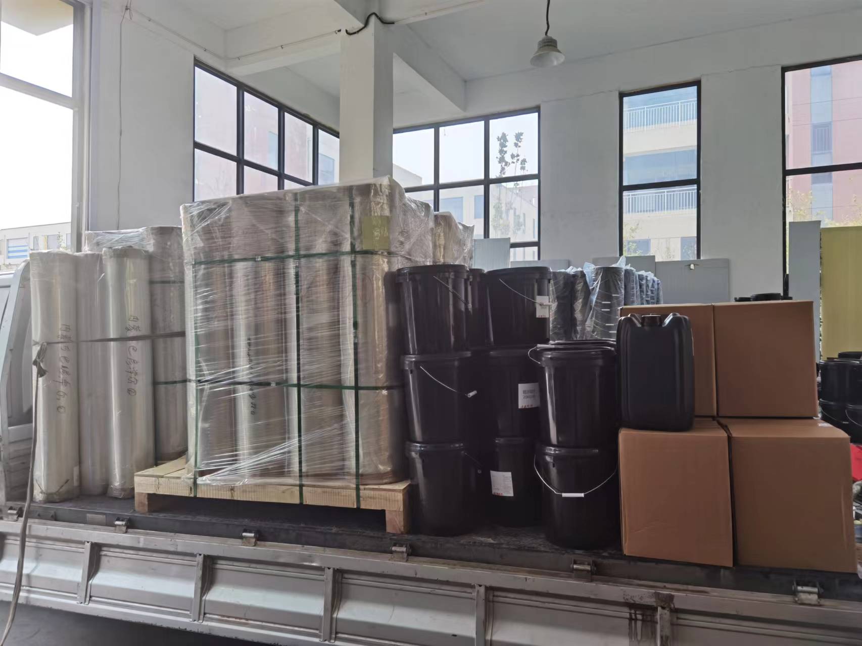 إرسال البضائع