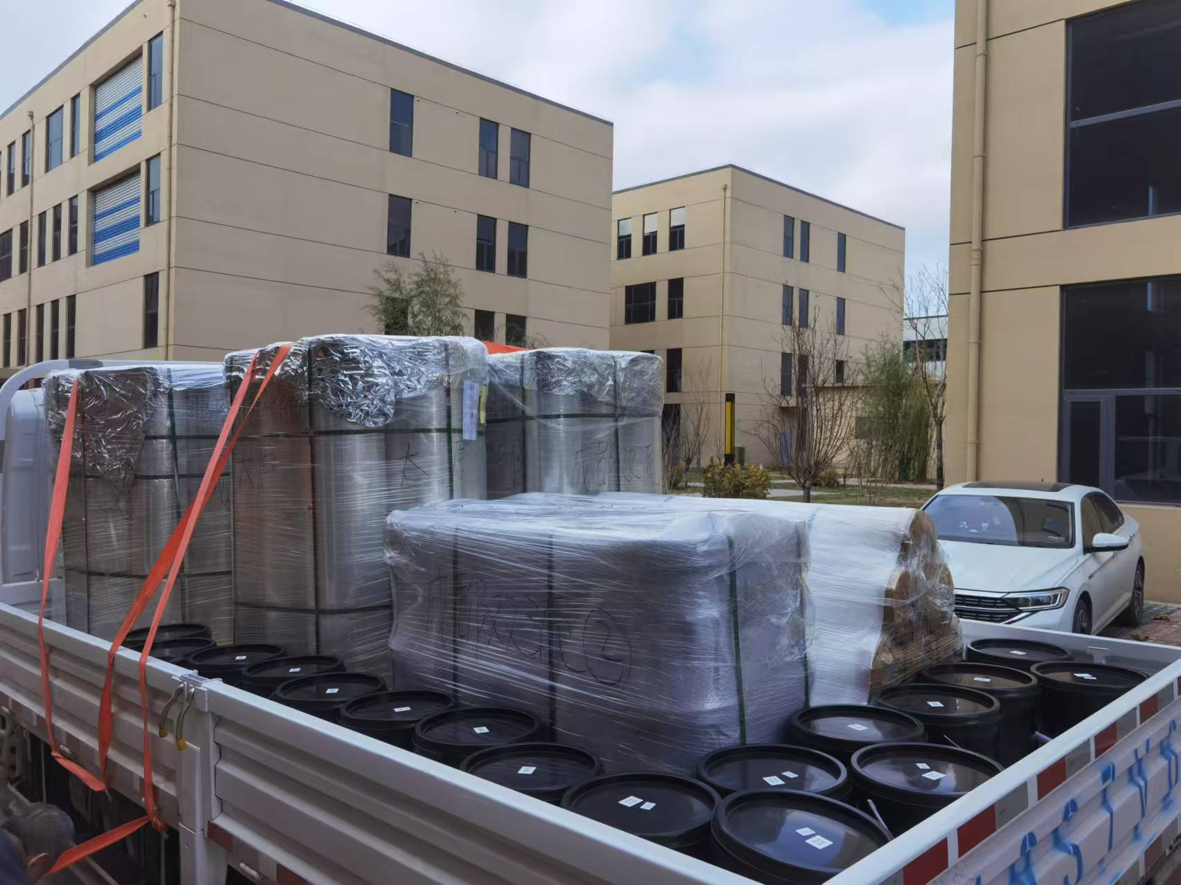 إرسال البضائع