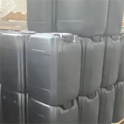 صديقة للبيئة وغير مهيجة: يعني أن المنتج أو المادة لا تنتج مواد ضارة أثناء عملية الإنتاج والاستخدام، وغير ضارة لجسم الإنسان والبيئة، دون رائحة مزعجة.